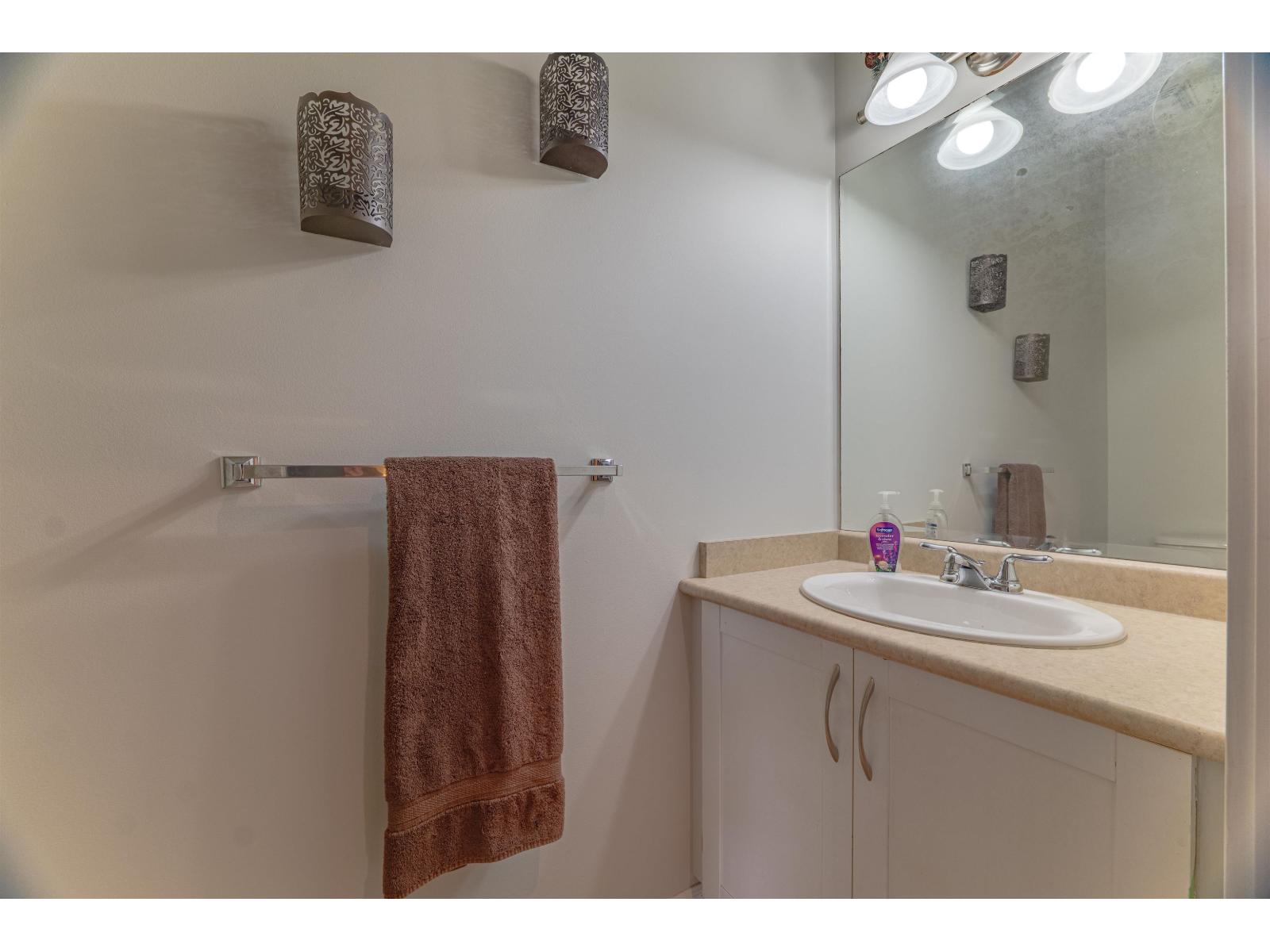 20199 70a Avenue, Langley, British Columbia  V2Y 2Y6 - Photo 15 - R3090166