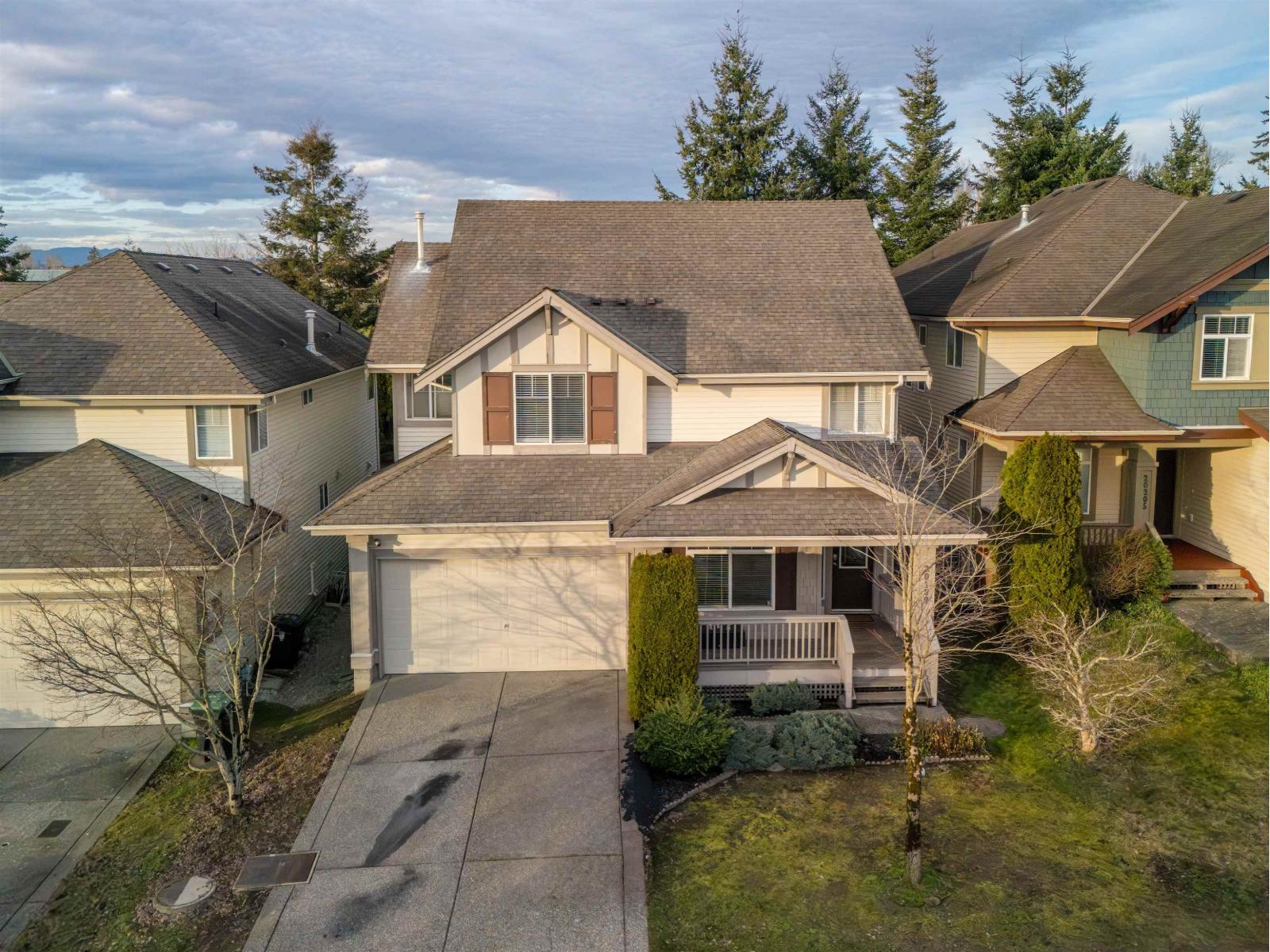 20199 70a Avenue, Langley, British Columbia  V2Y 2Y6 - Photo 2 - R3090166