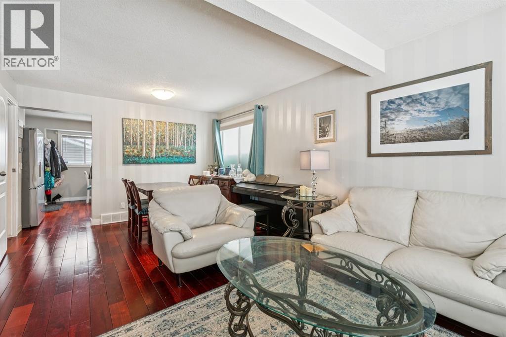 107 Sunbank Way Se, Calgary, Alberta  T2X 2A5 - Photo 4 - A2287150