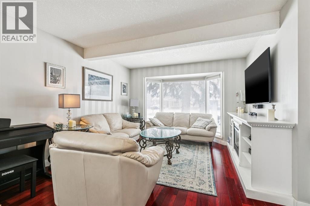 107 Sunbank Way Se, Calgary, Alberta  T2X 2A5 - Photo 5 - A2287150