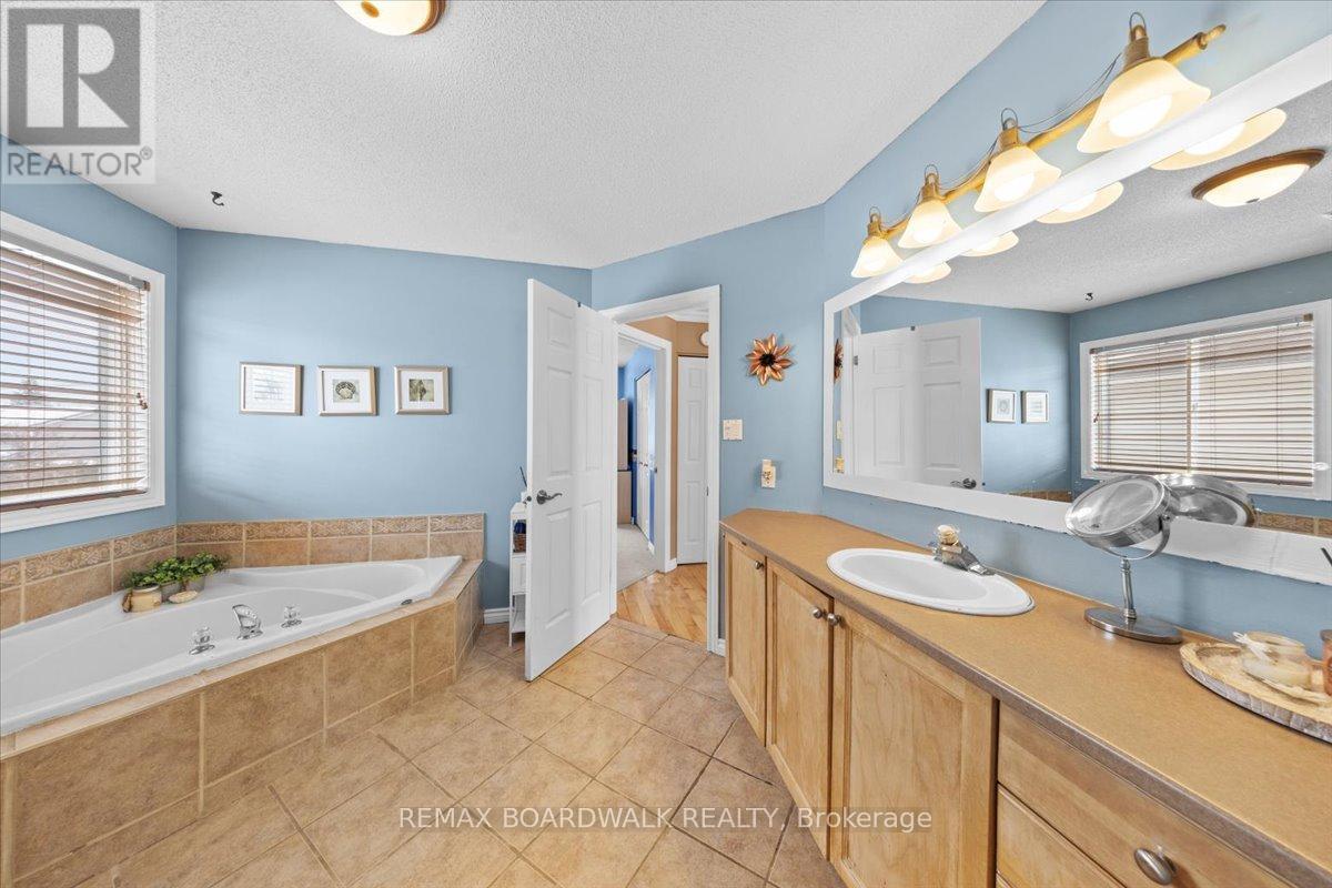 2285 Cecile Crescent, Clarence-Rockland, Ontario  K4K 1S2 - Photo 27 - X12797744