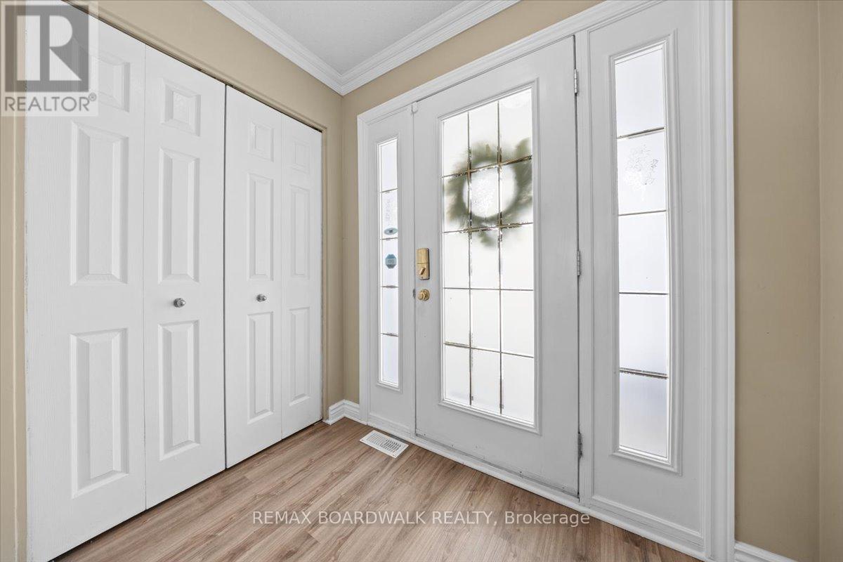 2285 Cecile Crescent, Clarence-Rockland, Ontario  K4K 1S2 - Photo 3 - X12797744