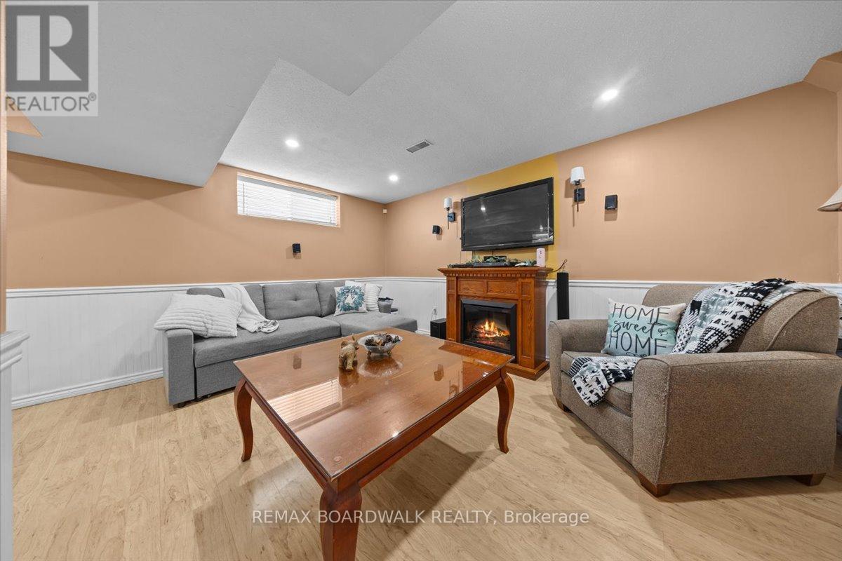 2285 Cecile Crescent, Clarence-Rockland, Ontario  K4K 1S2 - Photo 35 - X12797744