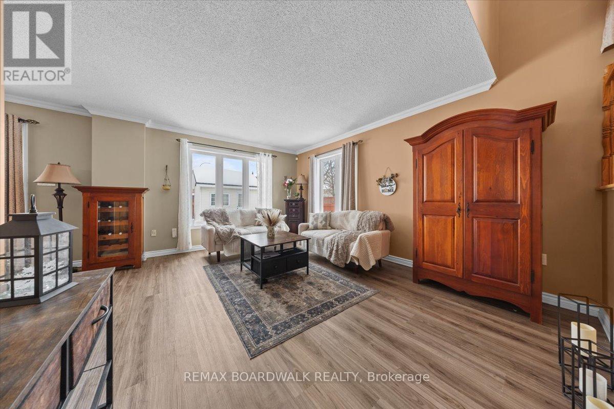 2285 Cecile Crescent, Clarence-Rockland, Ontario  K4K 1S2 - Photo 5 - X12797744