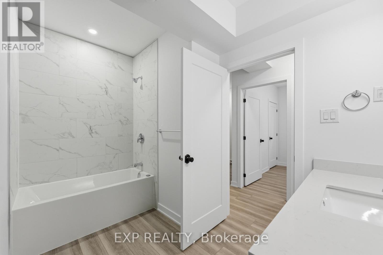 Unit C - 1375 Louis Lane, Ottawa, Ontario  K1B 3P2 - Photo 15 - X12797816