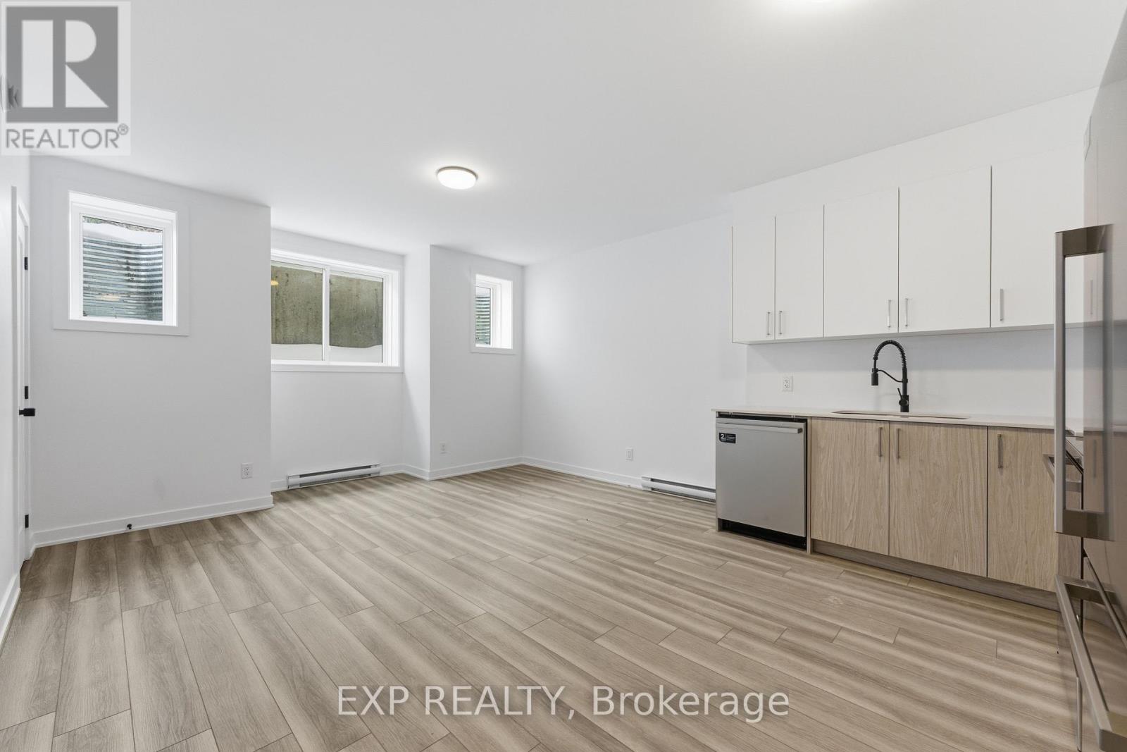 Unit C - 1375 Louis Lane, Ottawa, Ontario  K1B 3P2 - Photo 6 - X12797816