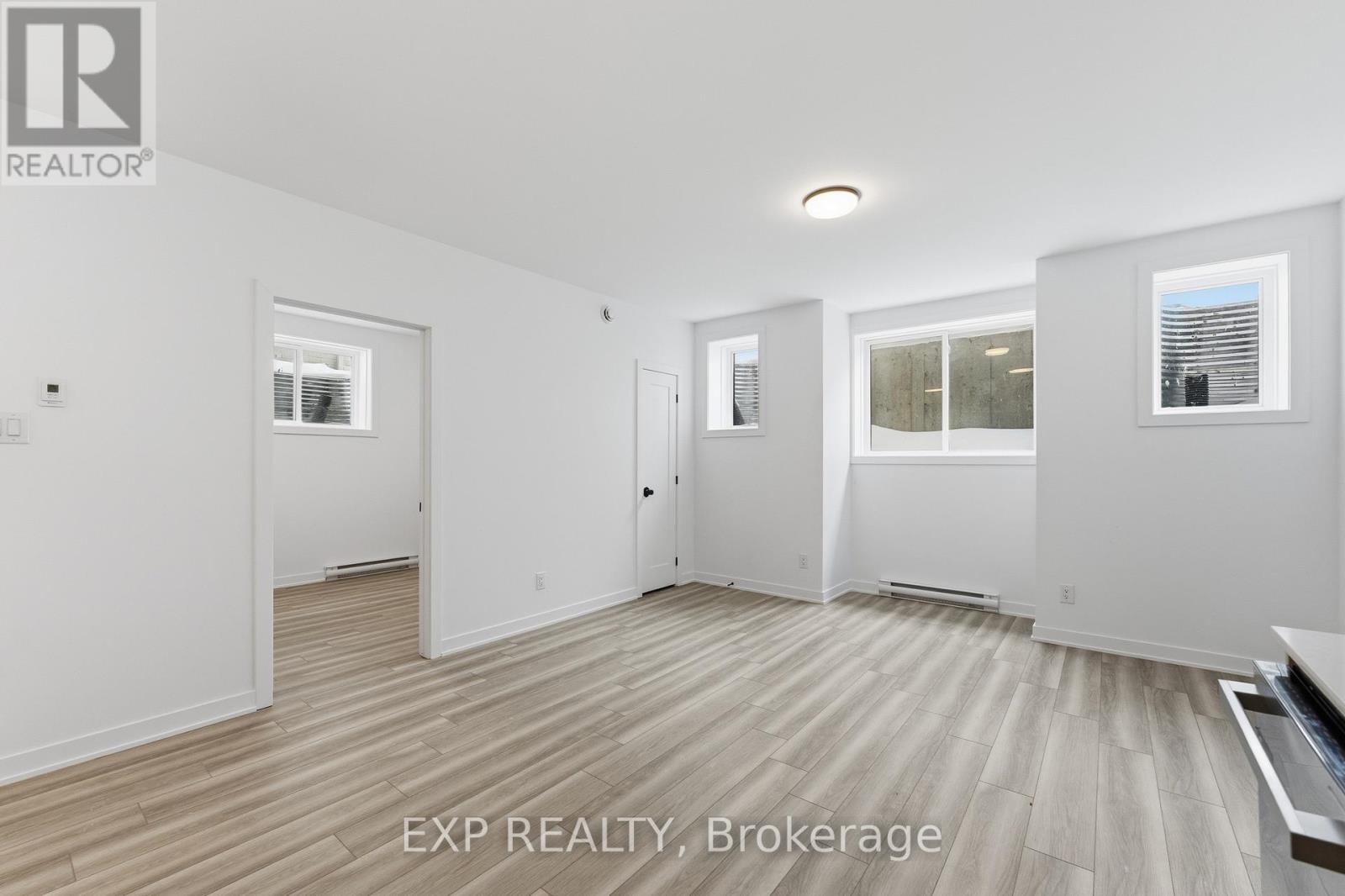 Unit C - 1375 Louis Lane, Ottawa, Ontario  K1B 3P2 - Photo 7 - X12797816