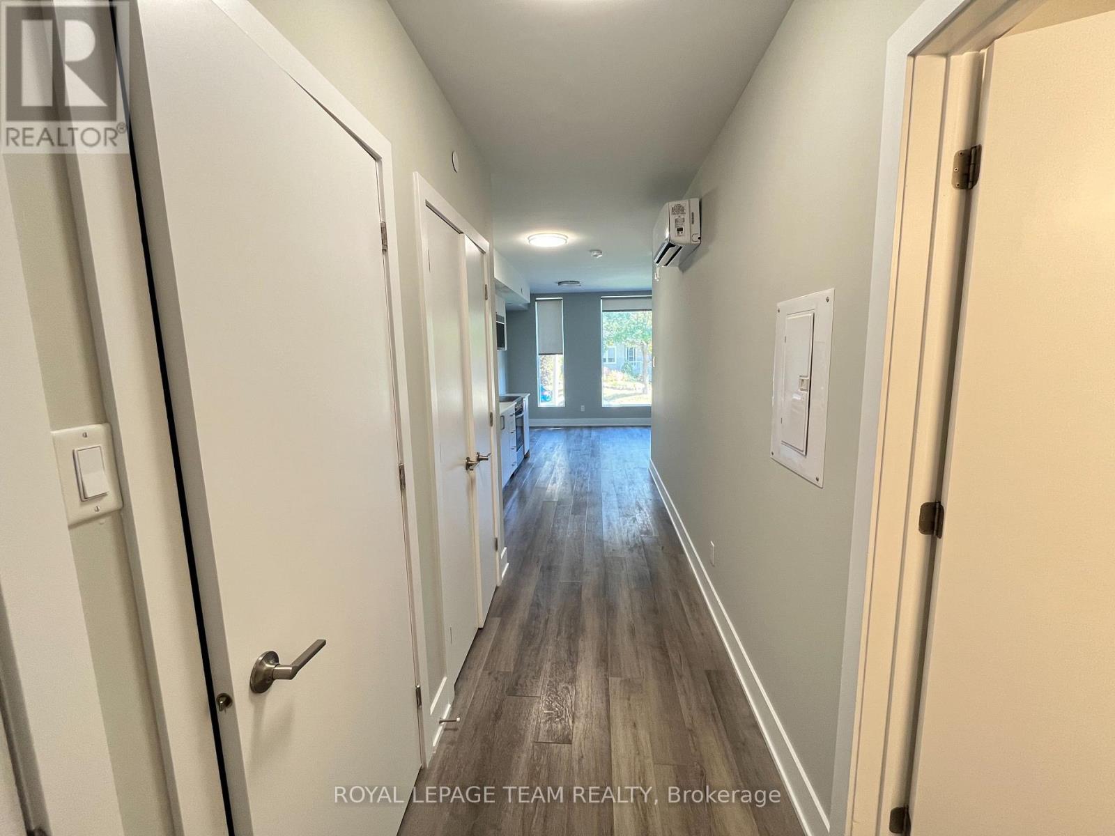 102 - 1295 Summerville Avenue, Ottawa, Ontario  K1Z 8G7 - Photo 2 - X12797892