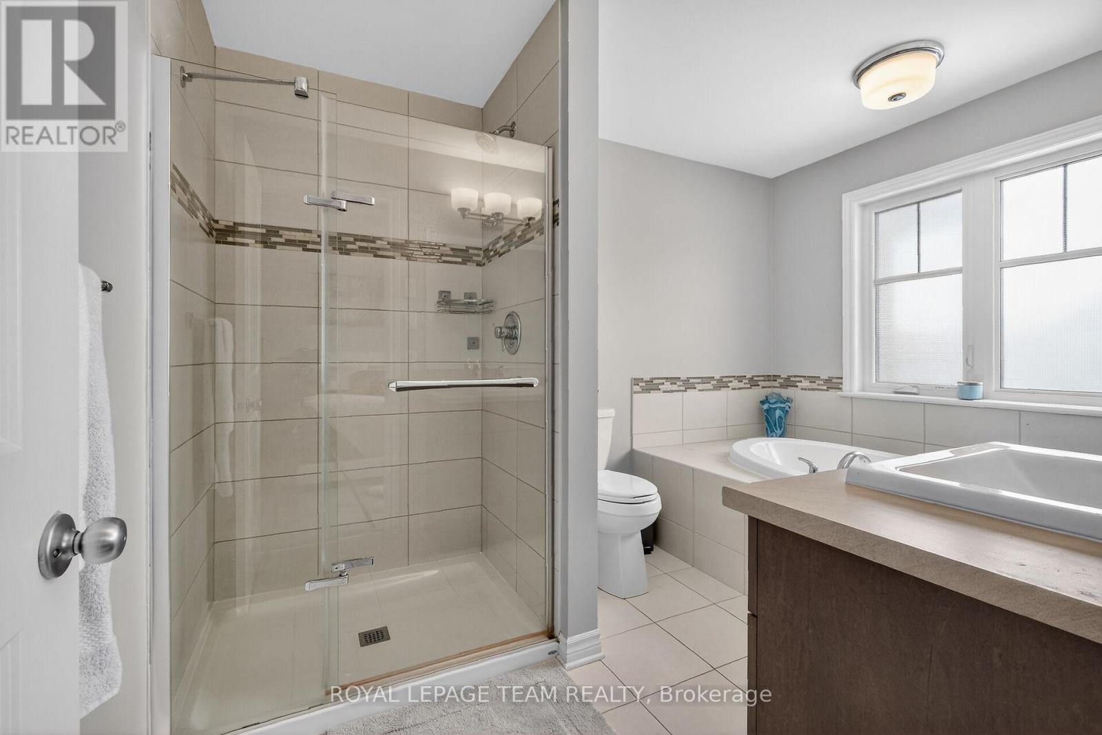 829 Miikana Road, Ottawa, Ontario  K1X 0G5 - Photo 23 - X12797920