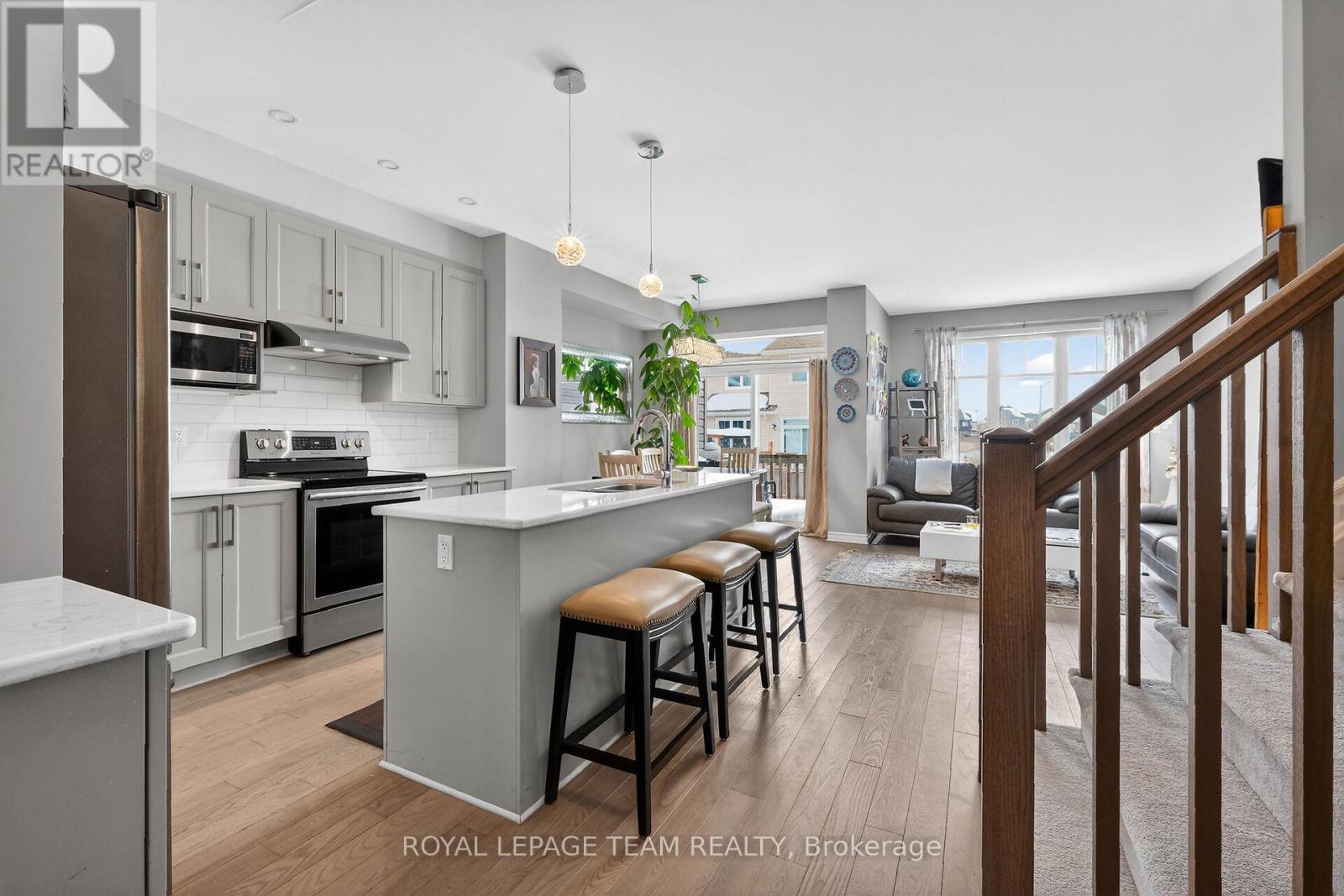 829 Miikana Road, Ottawa, Ontario  K1X 0G5 - Photo 7 - X12797920