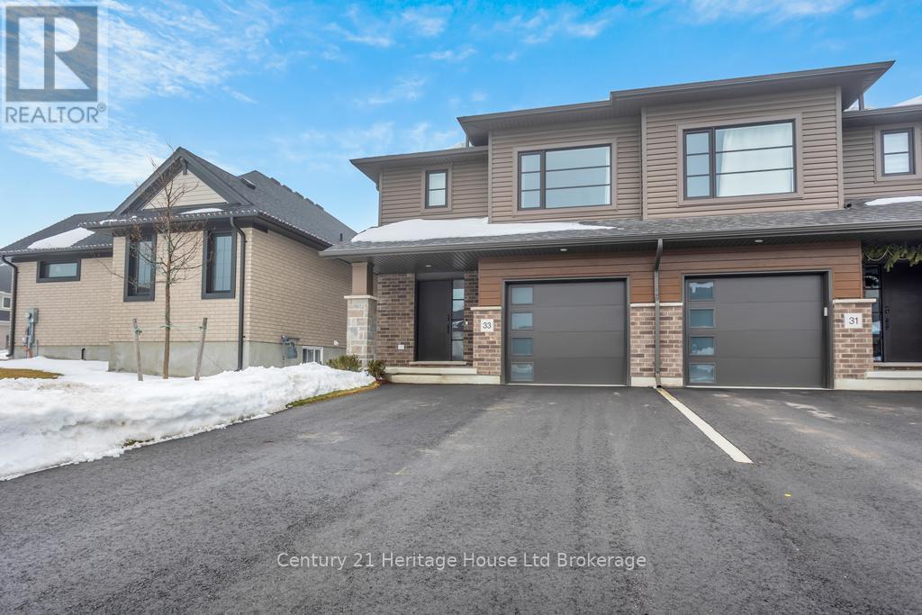 33 Martin Street, Tillsonburg, Ontario  N4G 0K3 - Photo 2 - X12797738