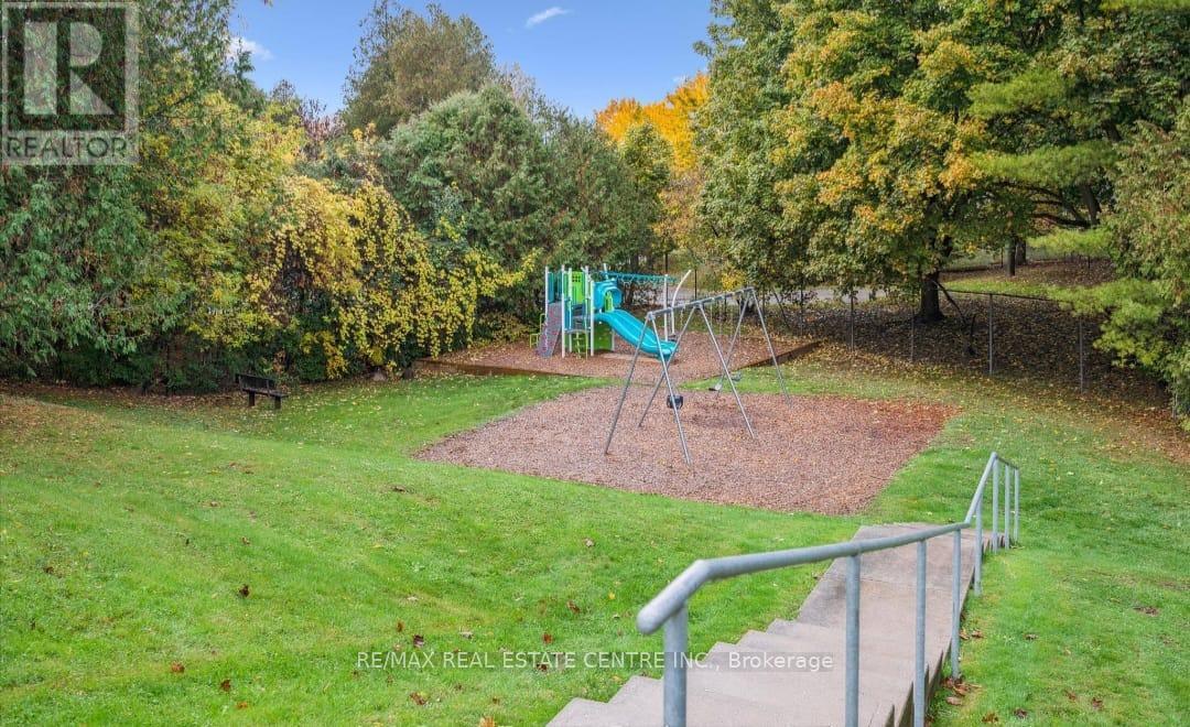 9 - 120 Country Club Drive, Guelph, Ontario  N1E 3K7 - Photo 41 - X12796858