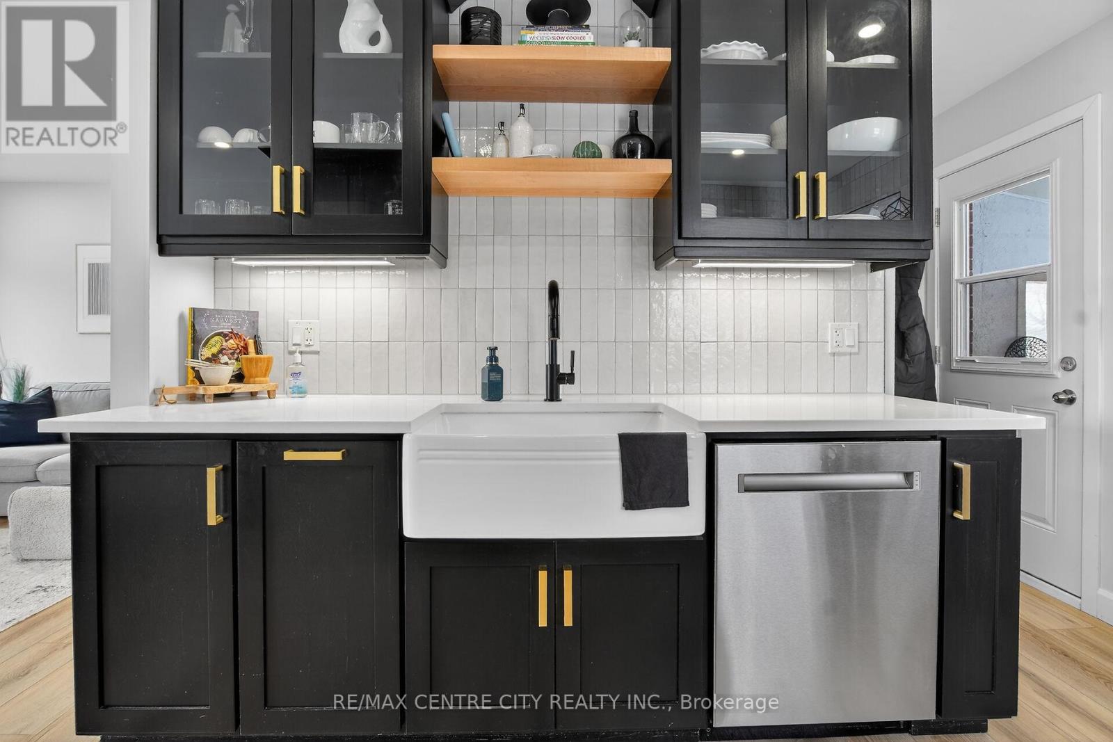 Photo 15 of 47 for 196 Byron Street