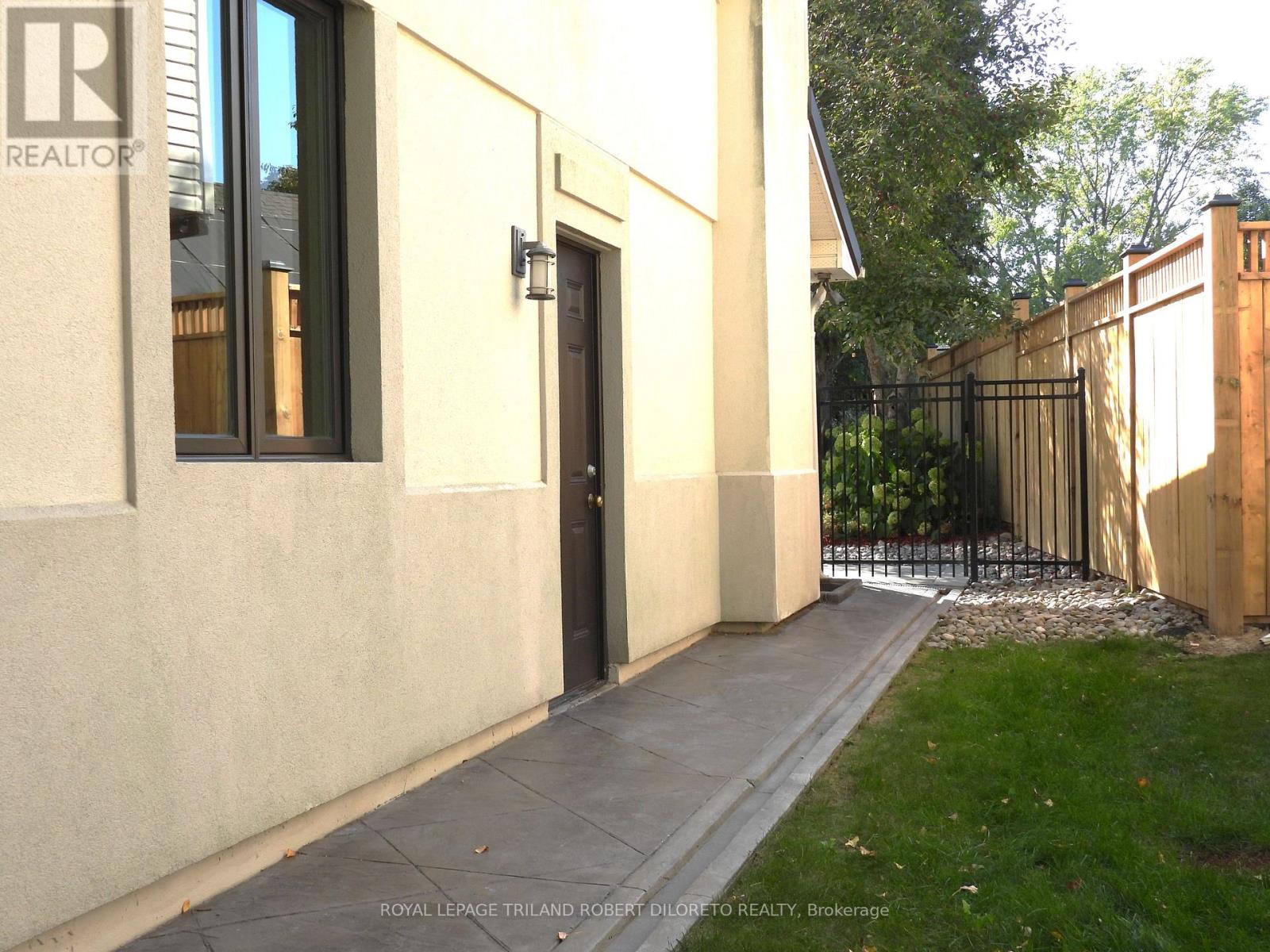 20 Cherokee Road, London North, Ontario  N6G 2N8 - Photo 44 - X12797006