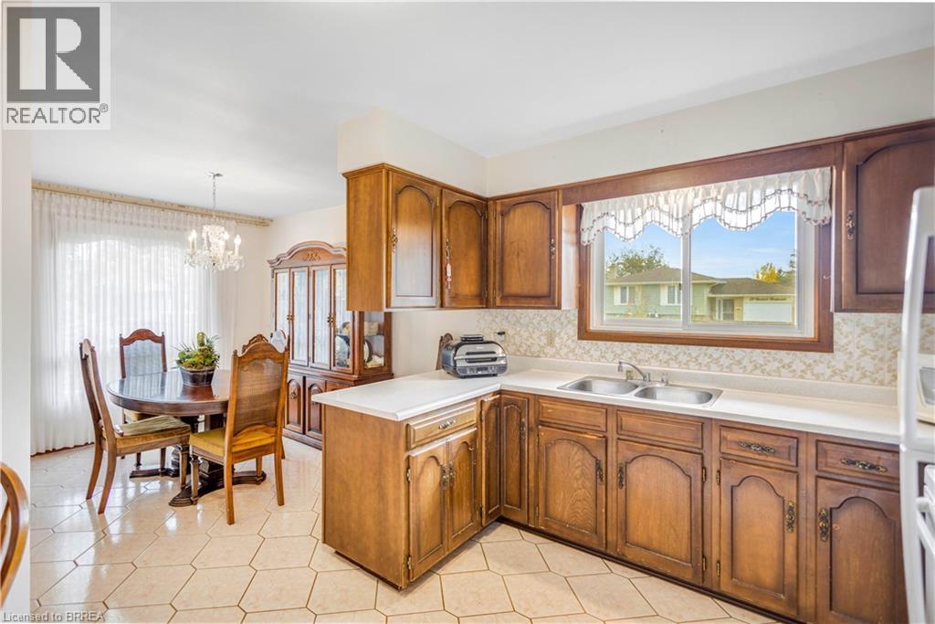 14 Burdock Boulevard, Brantford, Ontario  N3R 6B6 - Photo 11 - 40796744