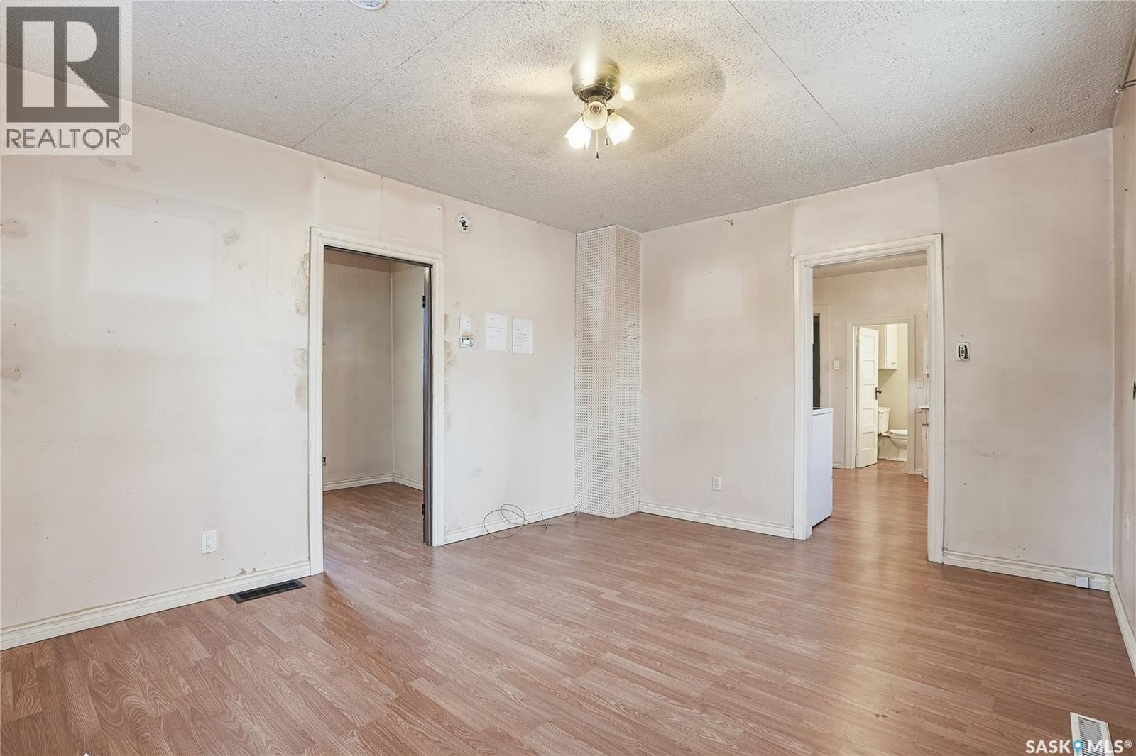 308 1st Street E, Delisle, Saskatchewan  S0L 0P0 - Photo 5 - SK027151