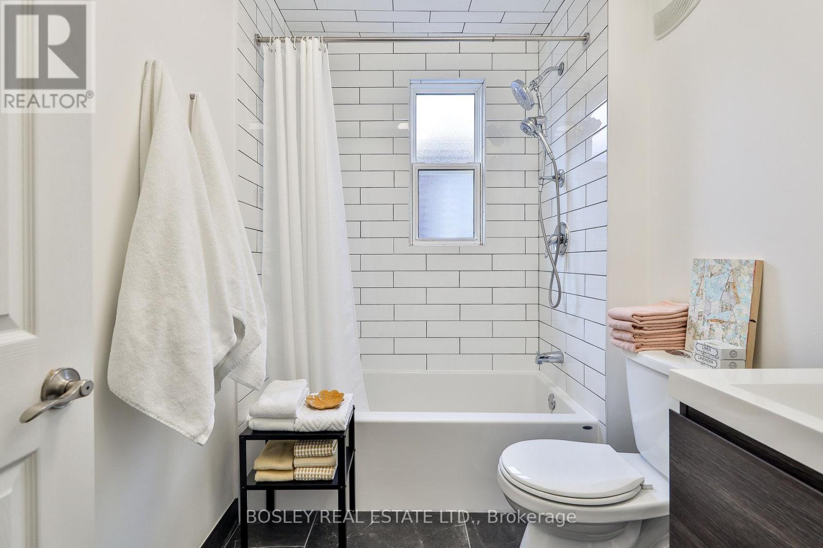 663 Vaughan Road, Toronto, Ontario  M6E 2Y4 - Photo 24 - C12797690