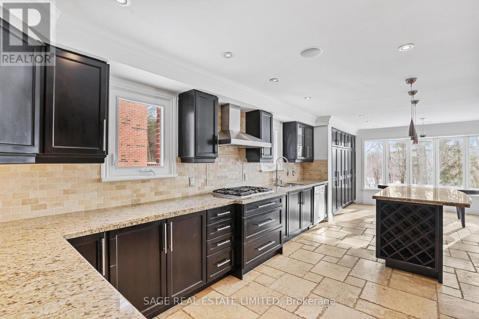 310 Hidden Trail, Toronto (Westminster-Branson), Ontario  M2R 3R8 - Photo 11 - C12797728