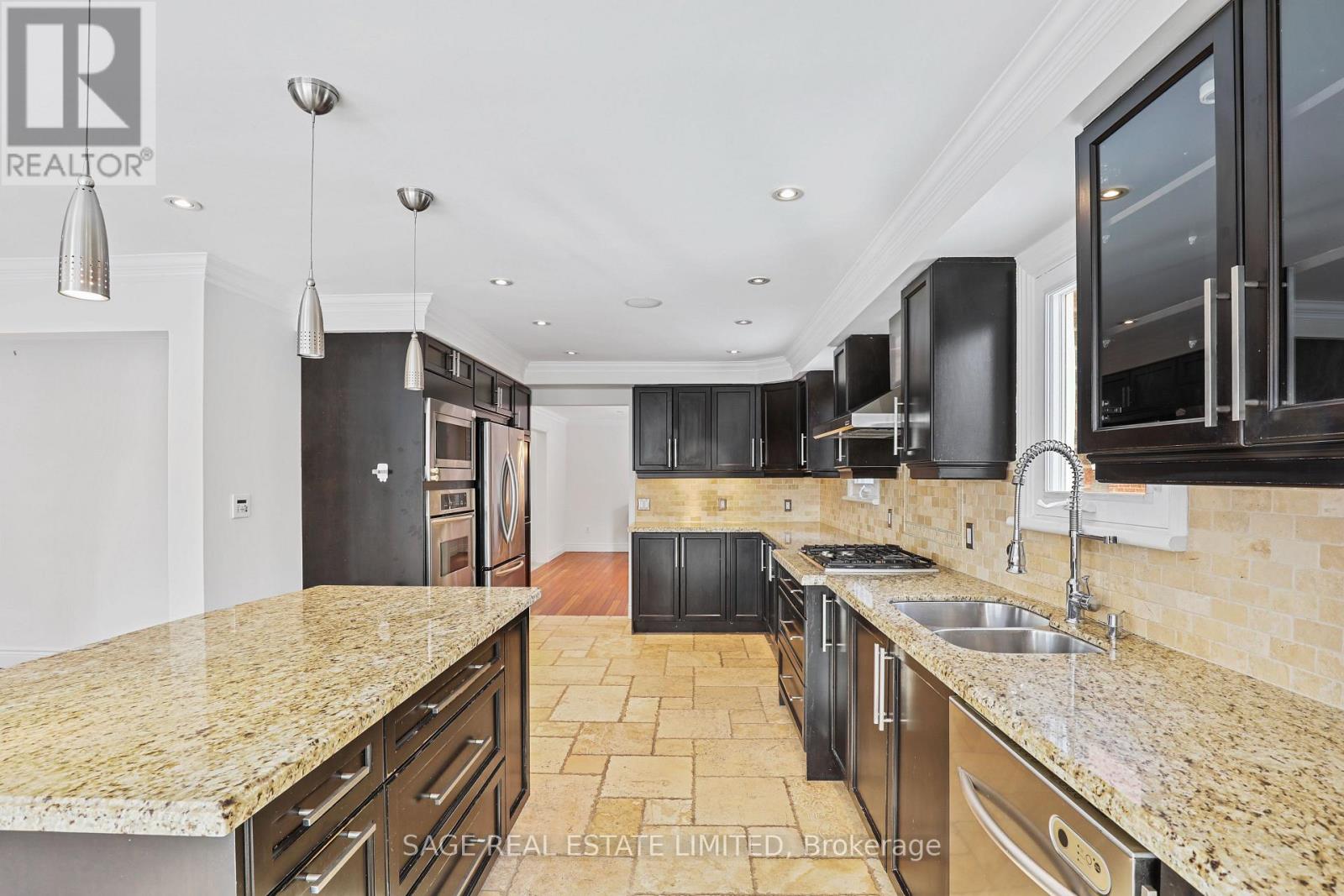 310 Hidden Trail, Toronto (Westminster-Branson), Ontario  M2R 3R8 - Photo 12 - C12797728