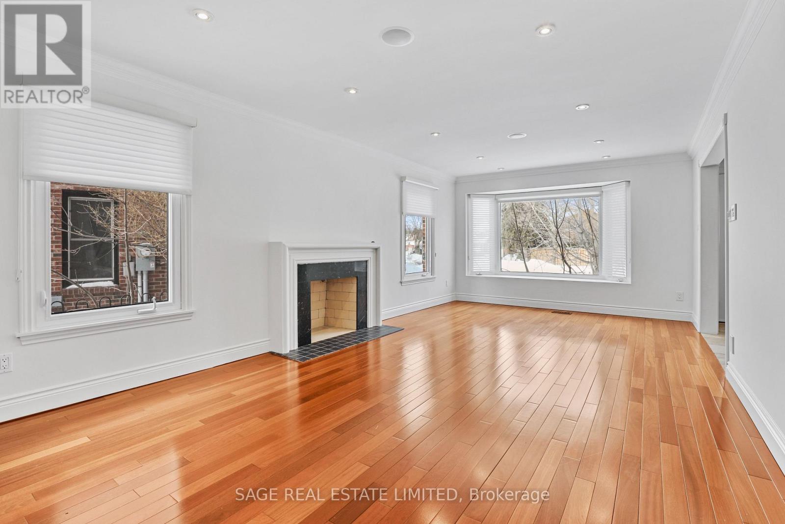 310 Hidden Trail, Toronto (Westminster-Branson), Ontario  M2R 3R8 - Photo 3 - C12797728