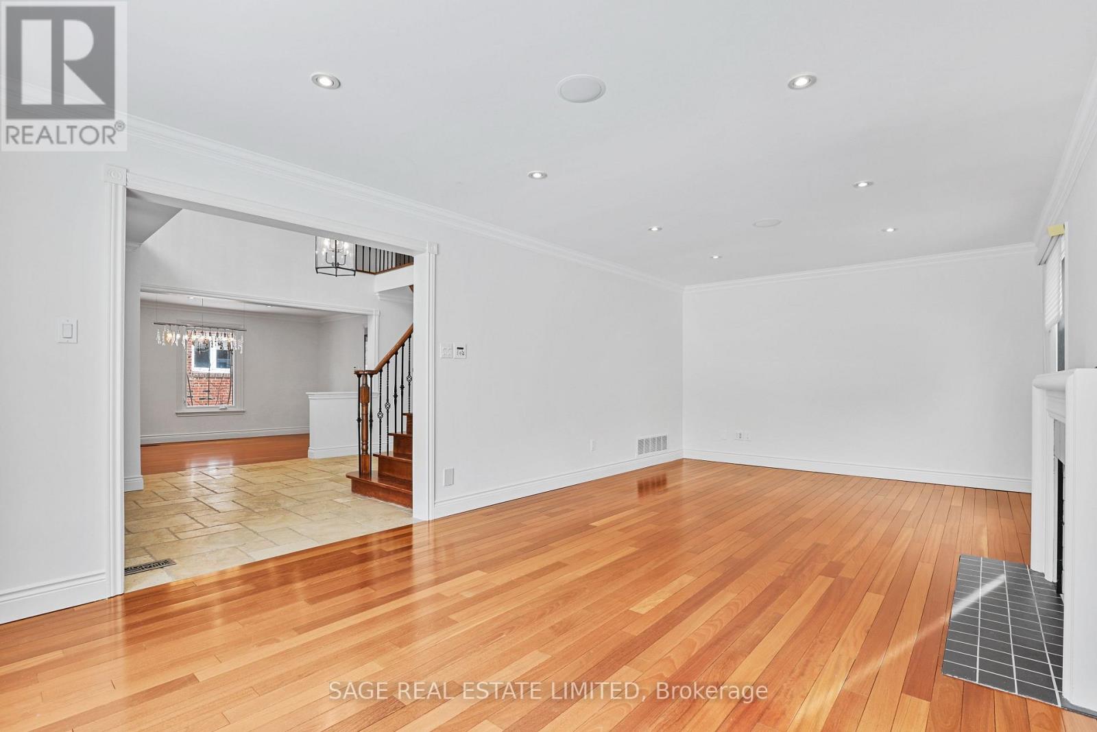 310 Hidden Trail, Toronto (Westminster-Branson), Ontario  M2R 3R8 - Photo 5 - C12797728