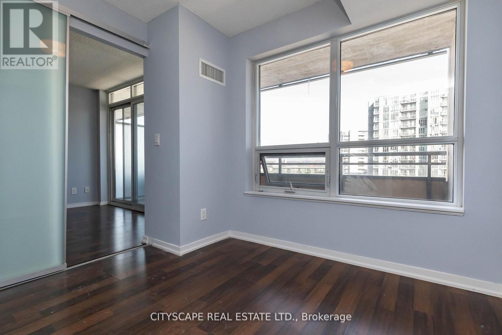 1325 - 38 Joe Shuster Way, Toronto, Ontario  M6K 0A4 - Photo 7 - C12797778