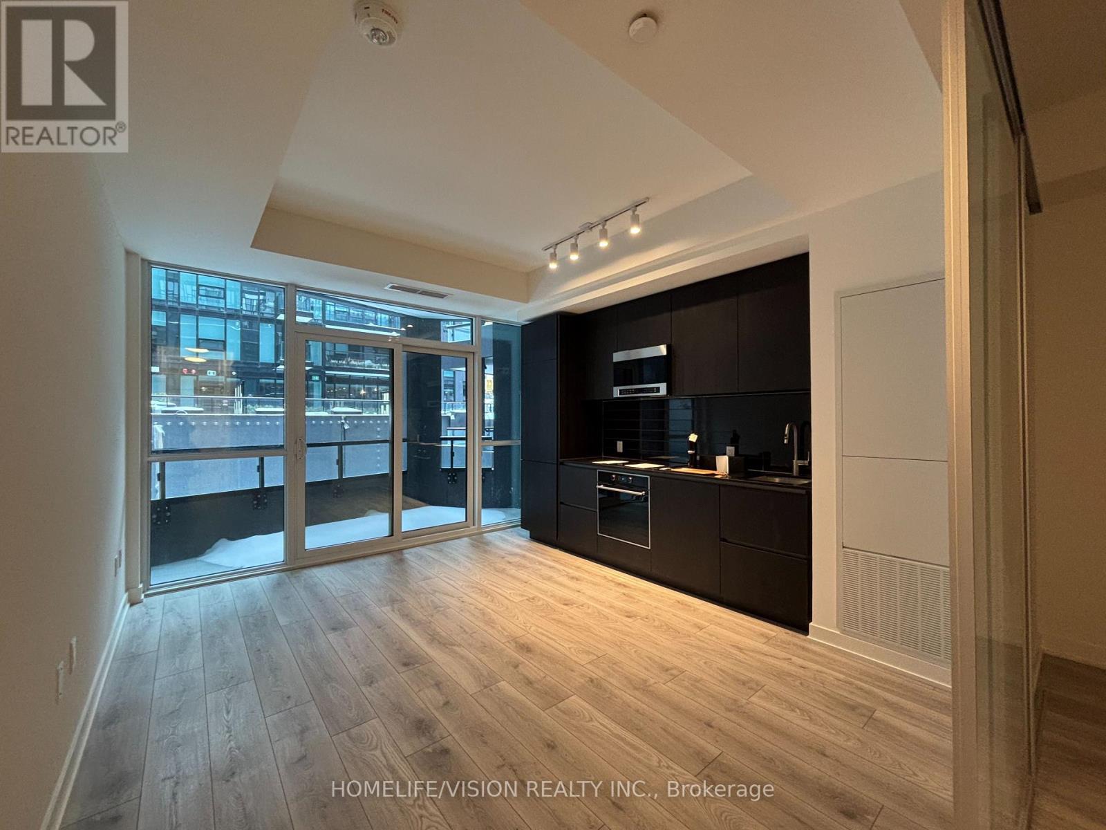 211 - 110 Broadway Avenue, Toronto, Ontario  M4P 1V7 - Photo 4 - C12797788