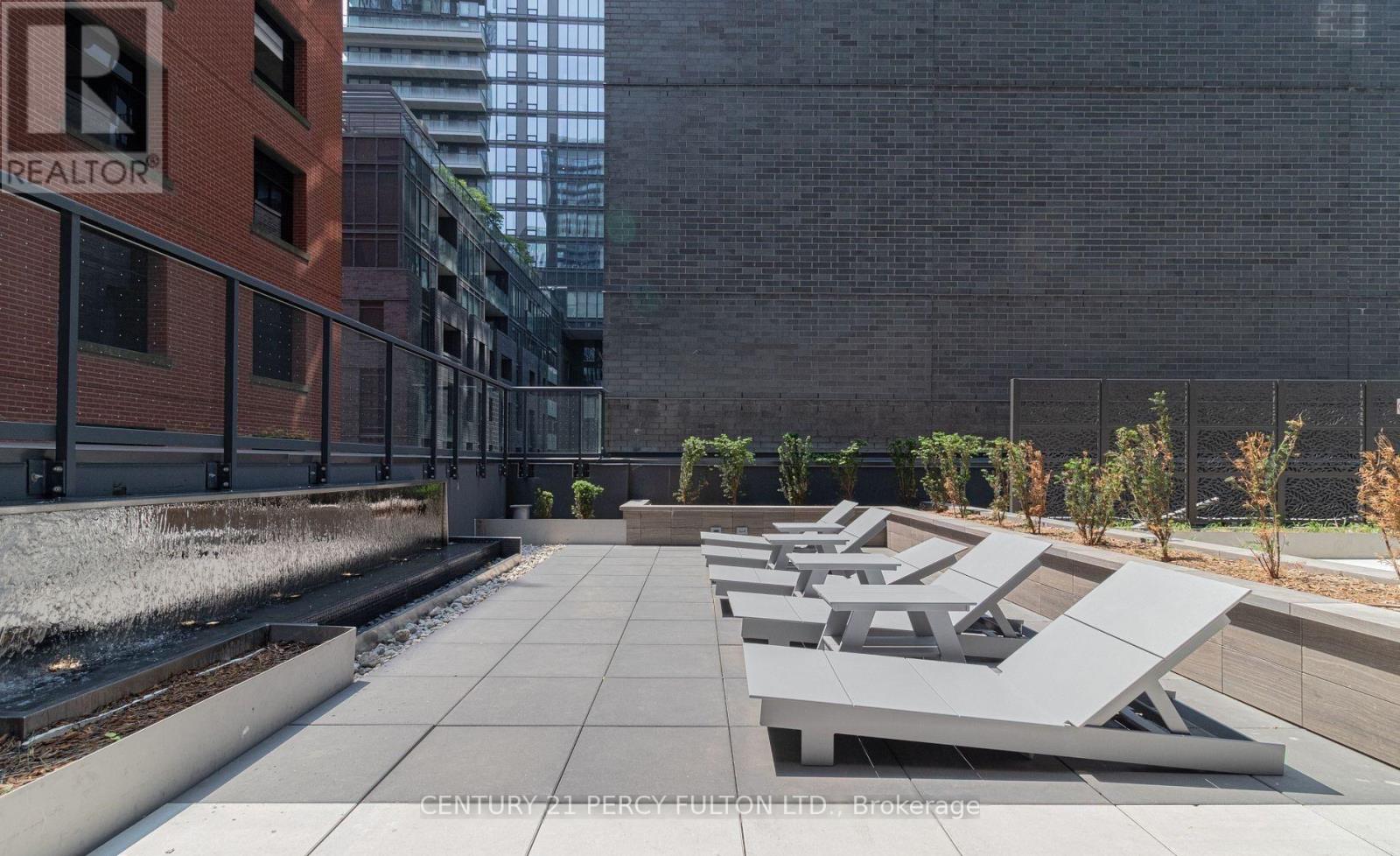 1807 - 327 King Street W, Toronto (Waterfront Communities), Ontario  M5V 0W7 - Photo 15 - C12797800