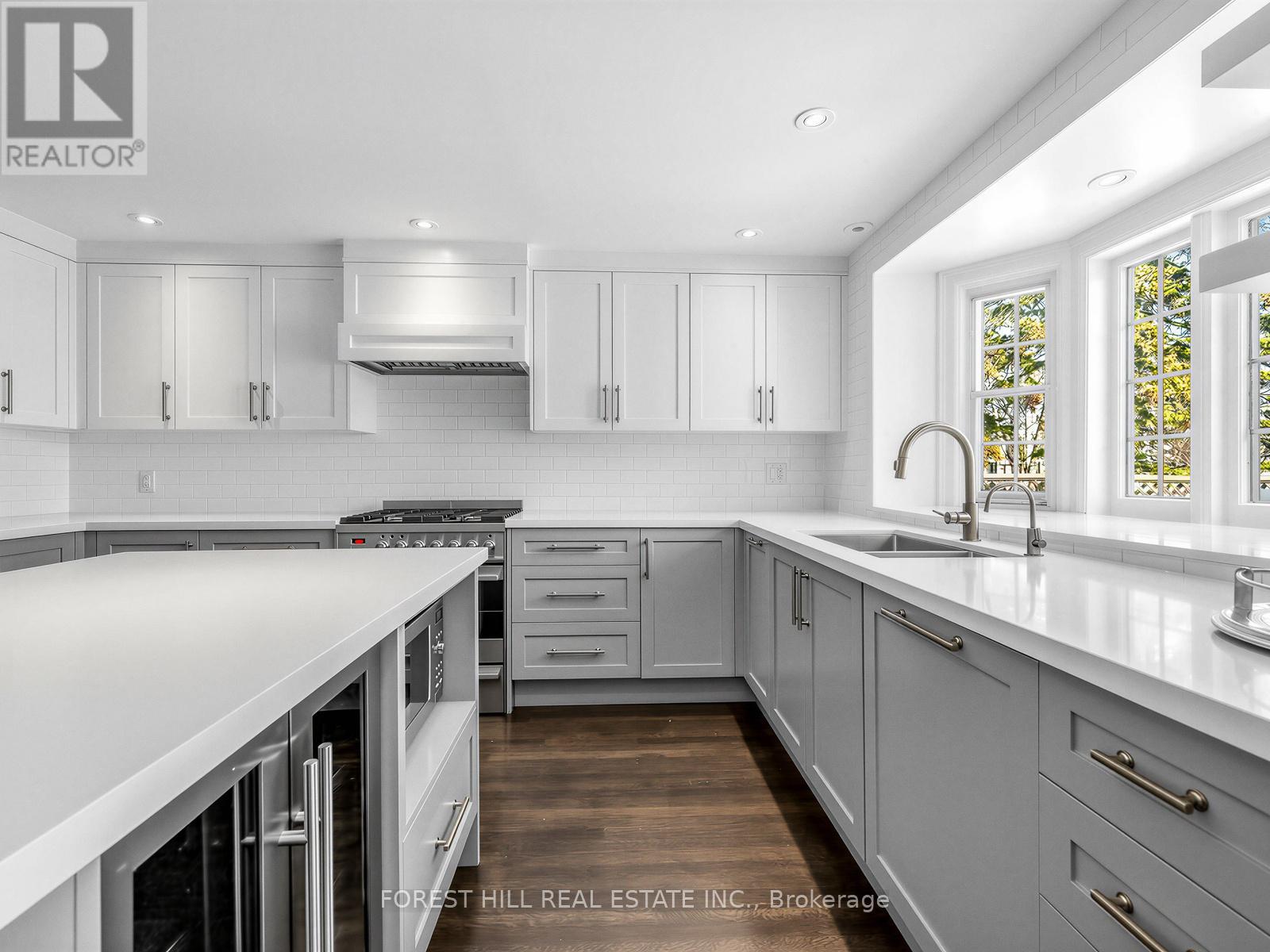 21 Gardiner Road, Toronto, Ontario  M5P 3B4 - Photo 12 - C12797822