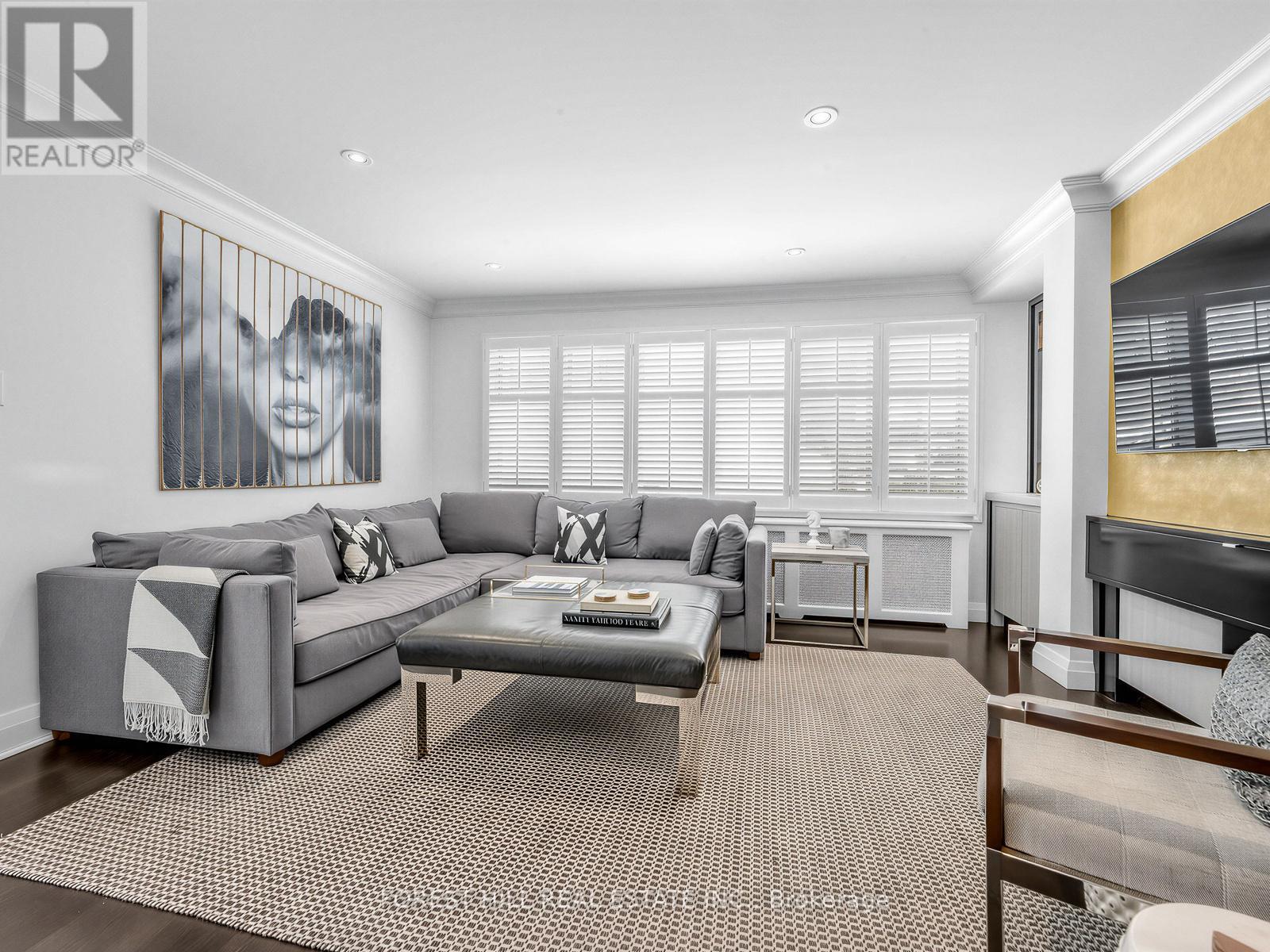 21 Gardiner Road, Toronto, Ontario  M5P 3B4 - Photo 17 - C12797822