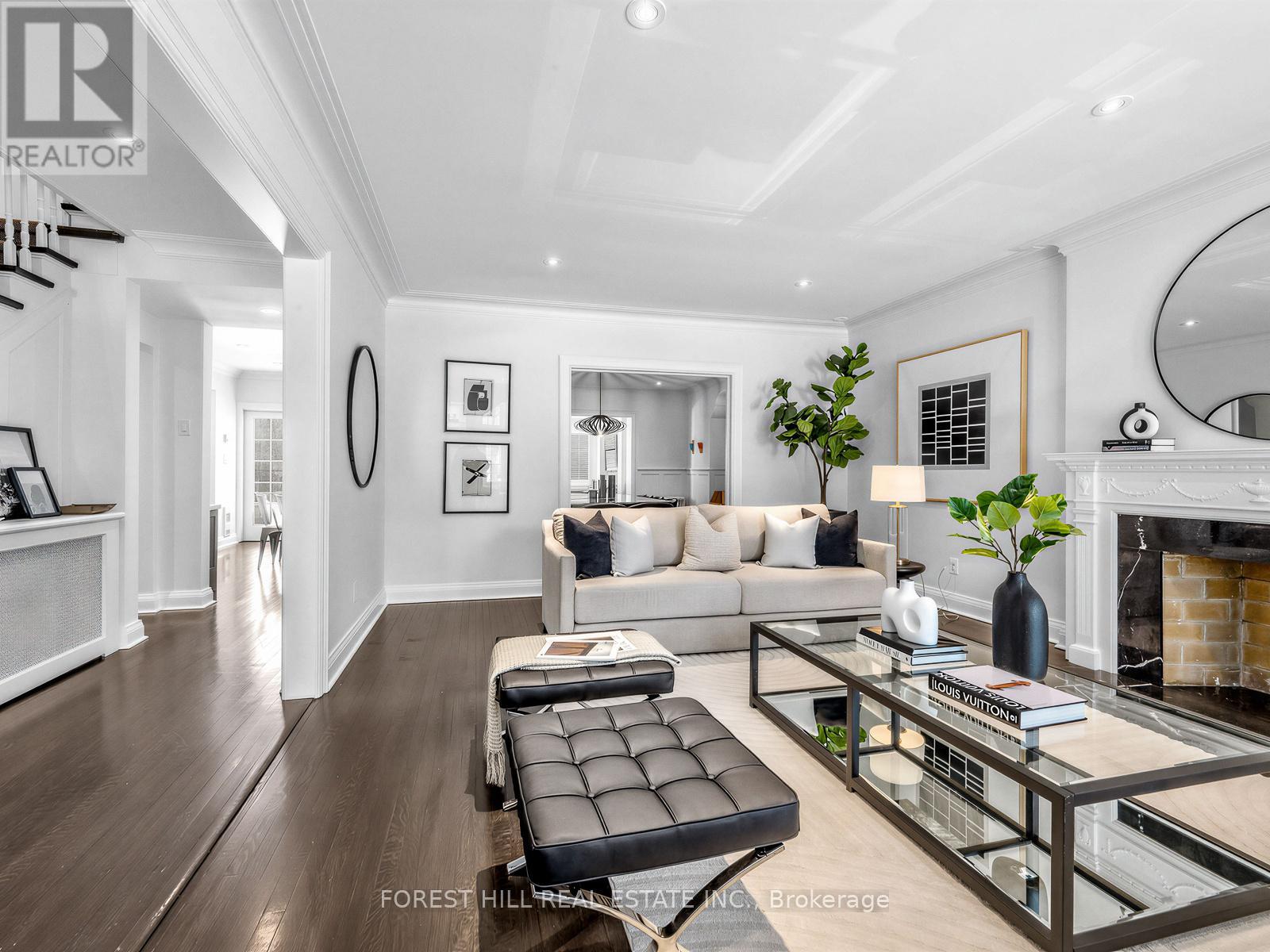 21 Gardiner Road, Toronto, Ontario  M5P 3B4 - Photo 8 - C12797822