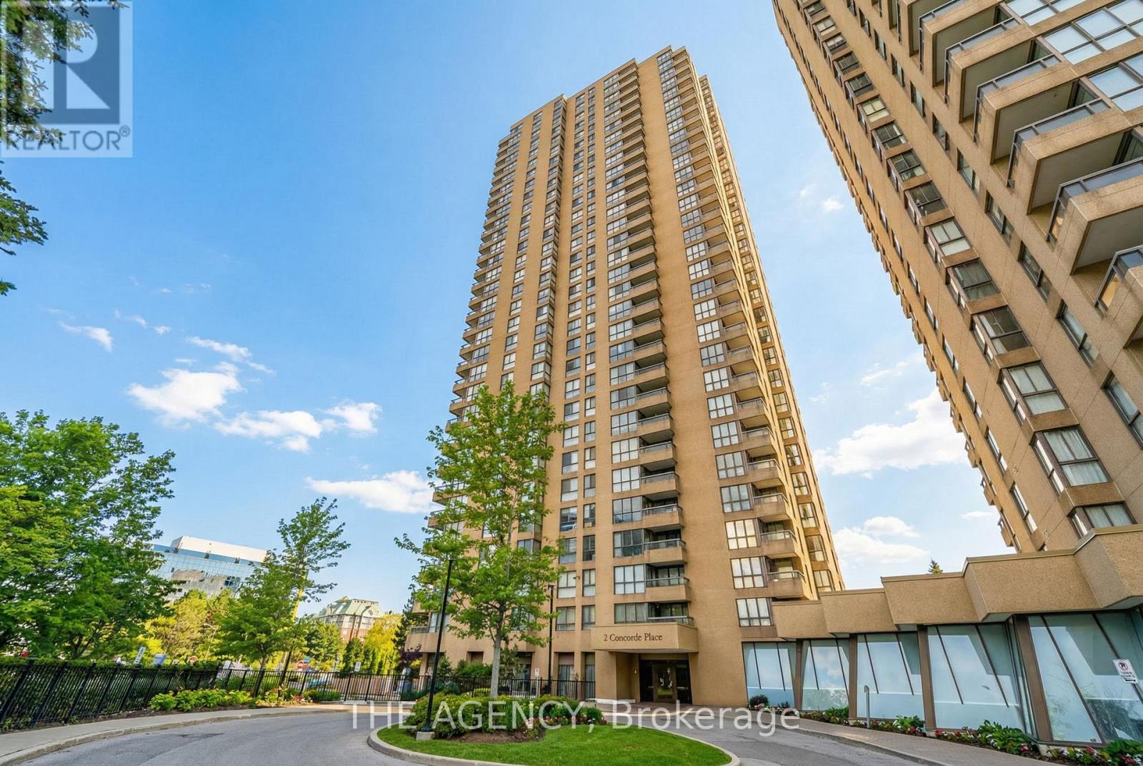602 - 3 Concorde Place, Toronto (Banbury-Don Mills), Ontario  M3C 3K7 - Photo 1 - C12797870