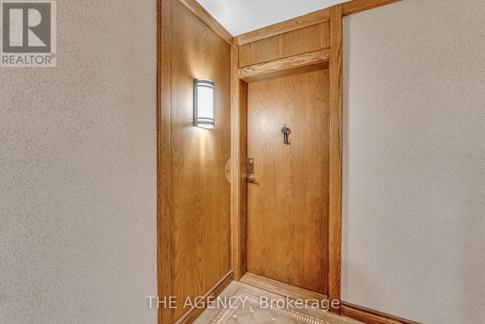 602 - 3 Concorde Place, Toronto (Banbury-Don Mills), Ontario  M3C 3K7 - Photo 2 - C12797870