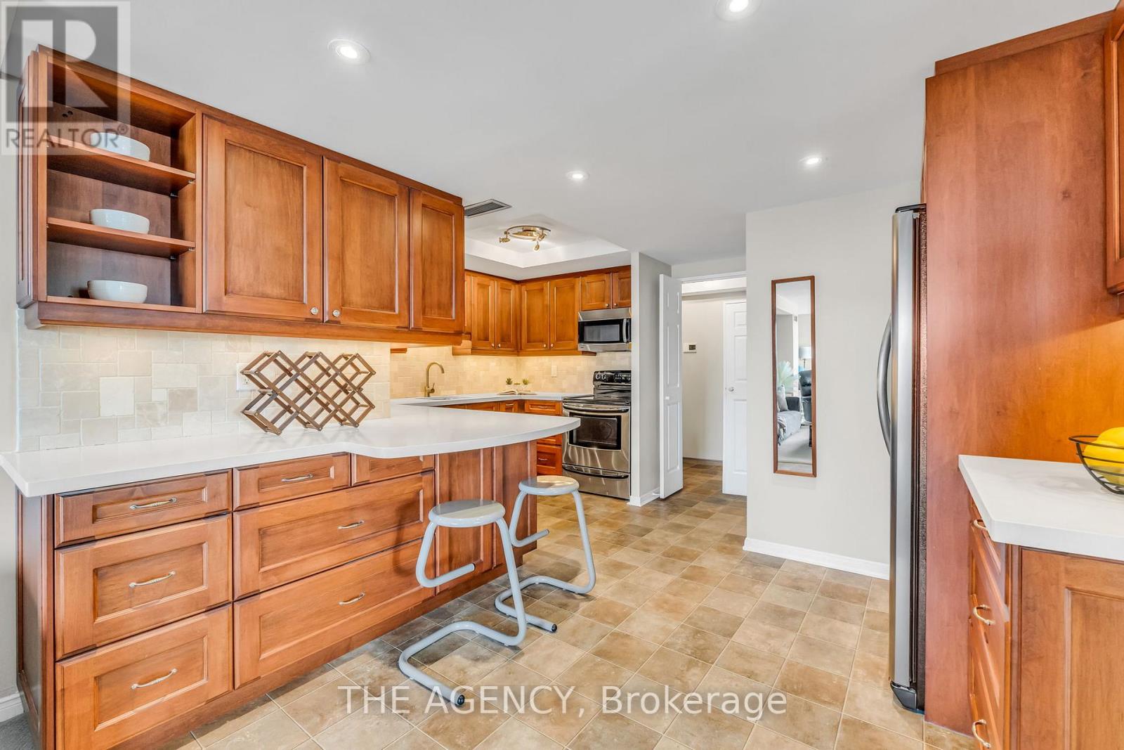 602 - 3 Concorde Place, Toronto (Banbury-Don Mills), Ontario  M3C 3K7 - Photo 7 - C12797870