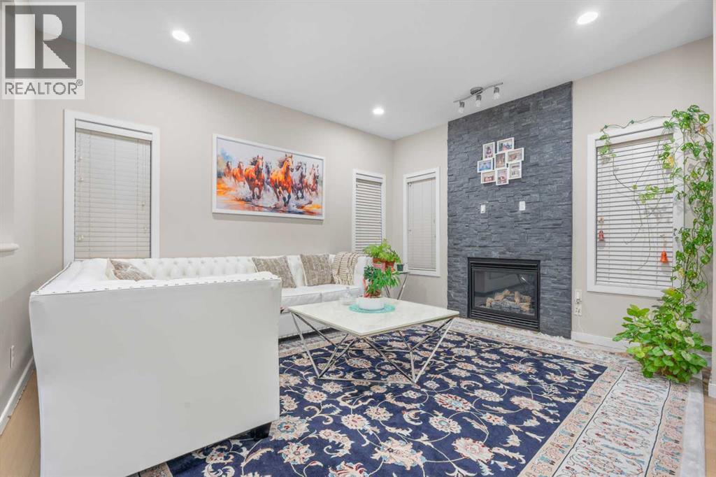 28 Panton Court Nw, Calgary, Alberta  T3K 0X2 - Photo 11 - A2280273