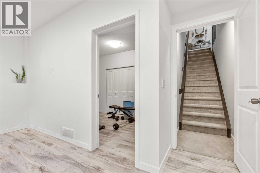 28 Panton Court Nw, Calgary, Alberta  T3K 0X2 - Photo 15 - A2280273