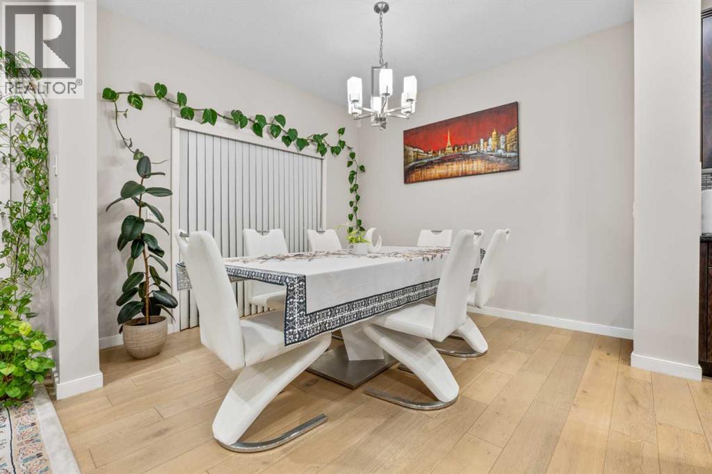 28 Panton Court Nw, Calgary, Alberta  T3K 0X2 - Photo 8 - A2280273