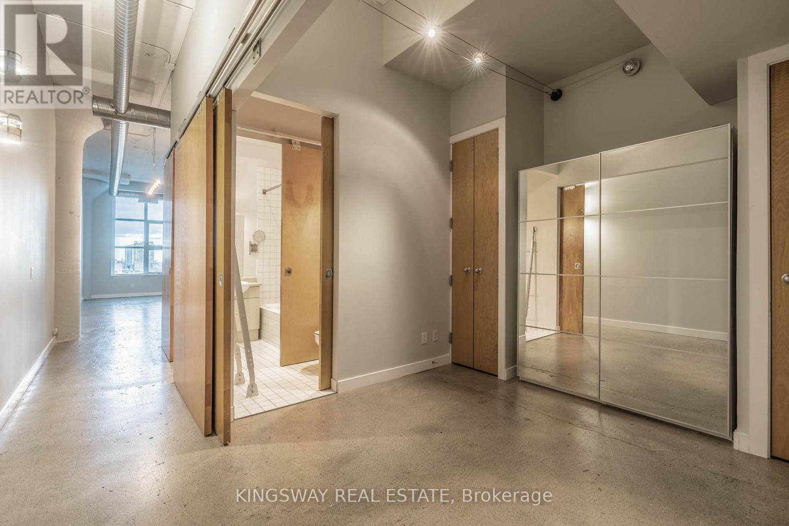 843 - 155 Dalhousie Street, Toronto, Ontario  M5B 2P7 - Photo 15 - C12797874