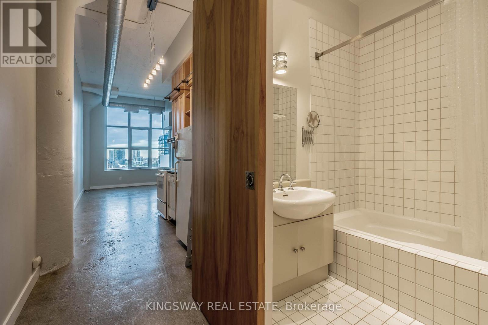 843 - 155 Dalhousie Street, Toronto, Ontario  M5B 2P7 - Photo 8 - C12797874