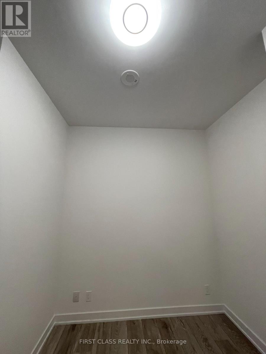 609 - 108 Peter Street, Toronto (Waterfront Communities), Ontario  M5V 0W2 - Photo 11 - C12797876