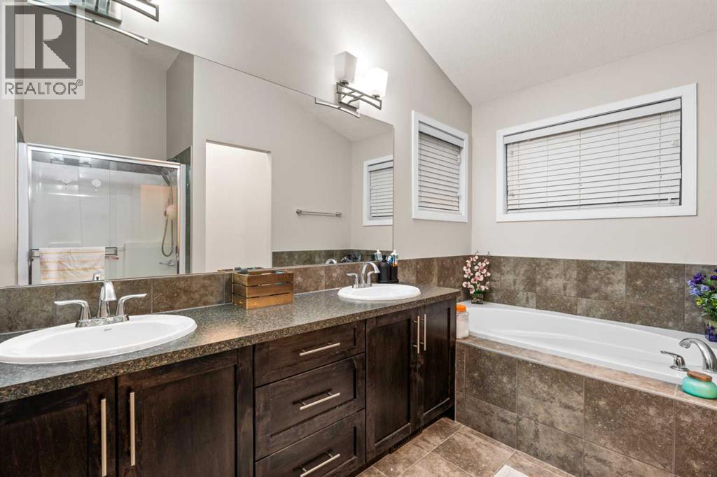 28 Panton Court Nw, Calgary, Alberta  T3K 0X2 - Photo 33 - A2280273