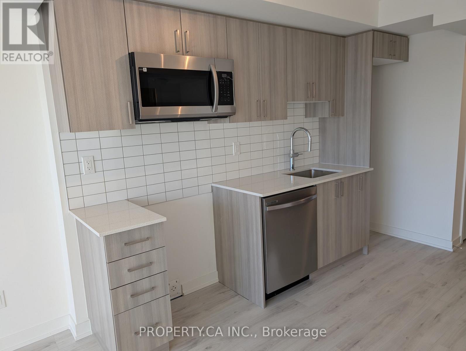 1203 - 1010 Sandy Beach Road, Pickering, Ontario  L1W 0C7 - Photo 4 - E12797784