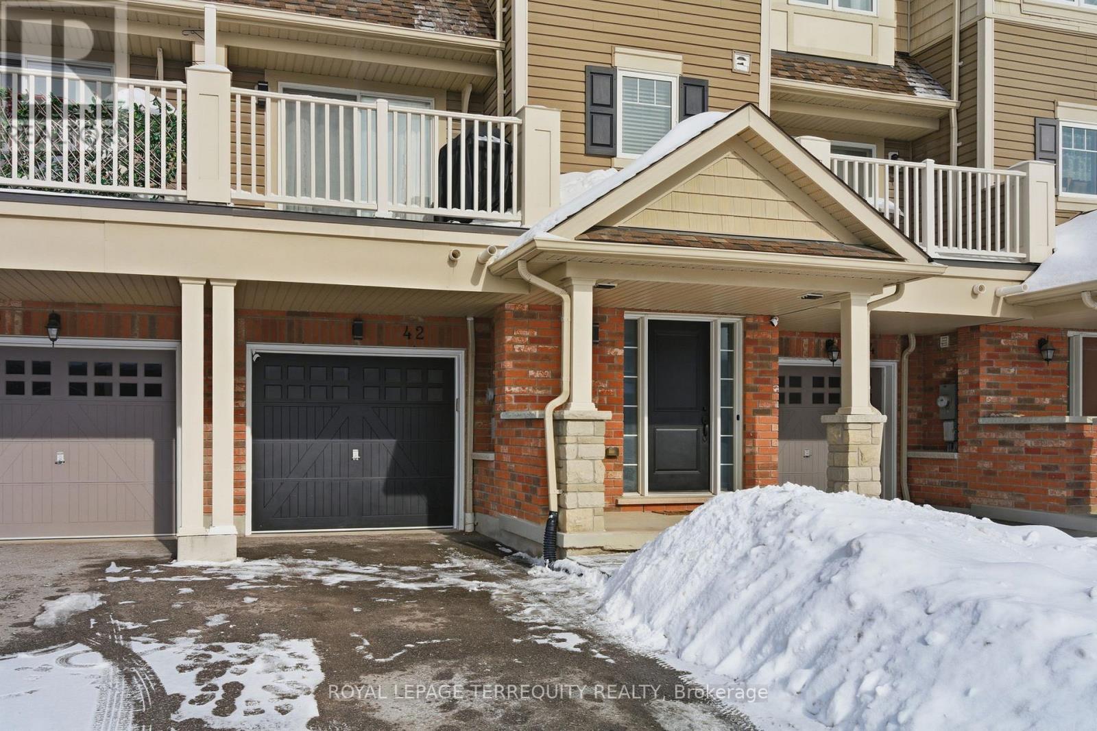 42 Artania Street, Oshawa (Windfields), Ontario  L1L 0E7 - Photo 2 - E12797858