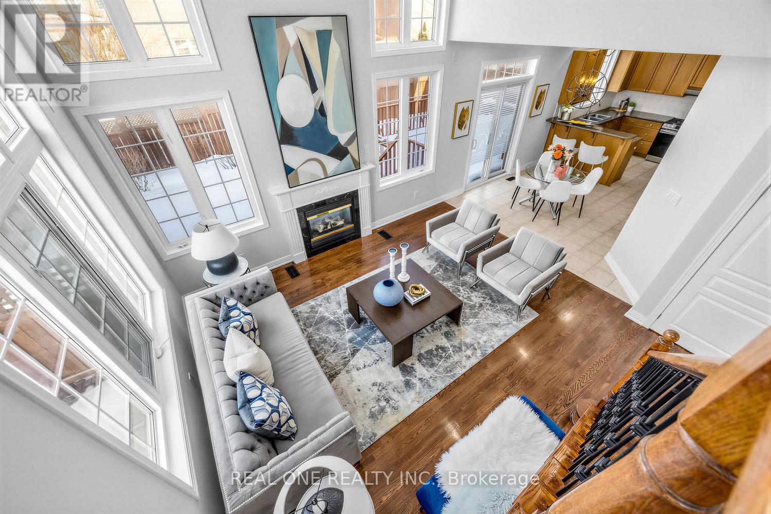 18 Calico Crescent, Markham, Ontario  L6C 3A6 - Photo 5 - N12797674