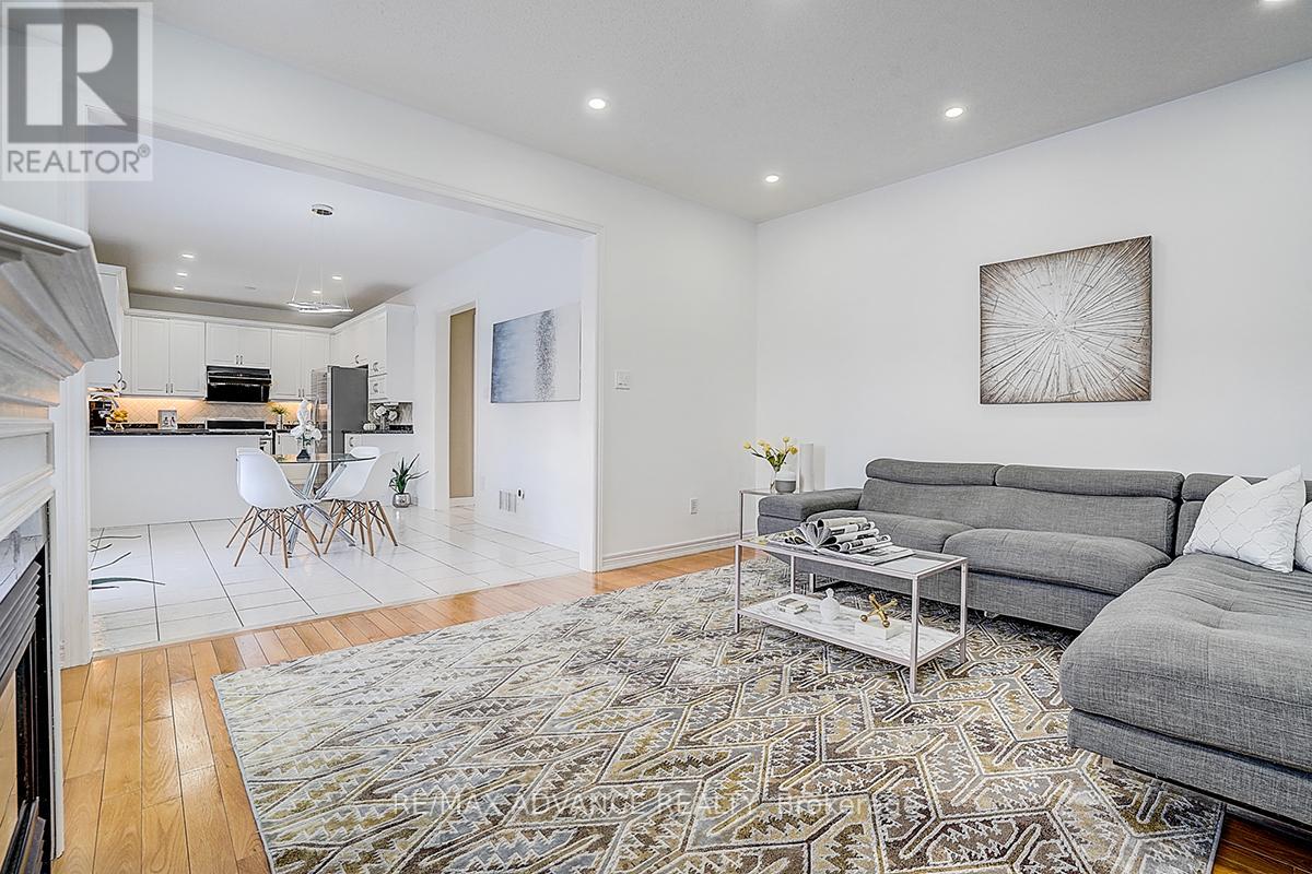 16 St Etienne Drive, Vaughan (Vellore Village), Ontario  L4H 2X4 - Photo 17 - N12797678