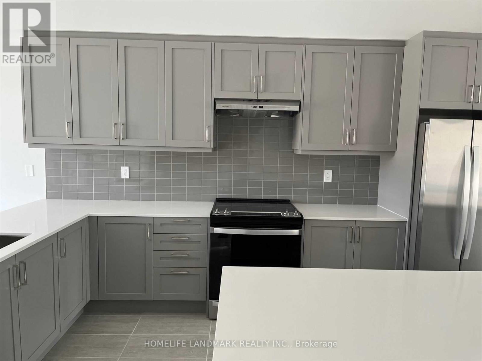 77 Seguin Street, Richmond Hill, Ontario  L4E 1H8 - Photo 5 - N12797724