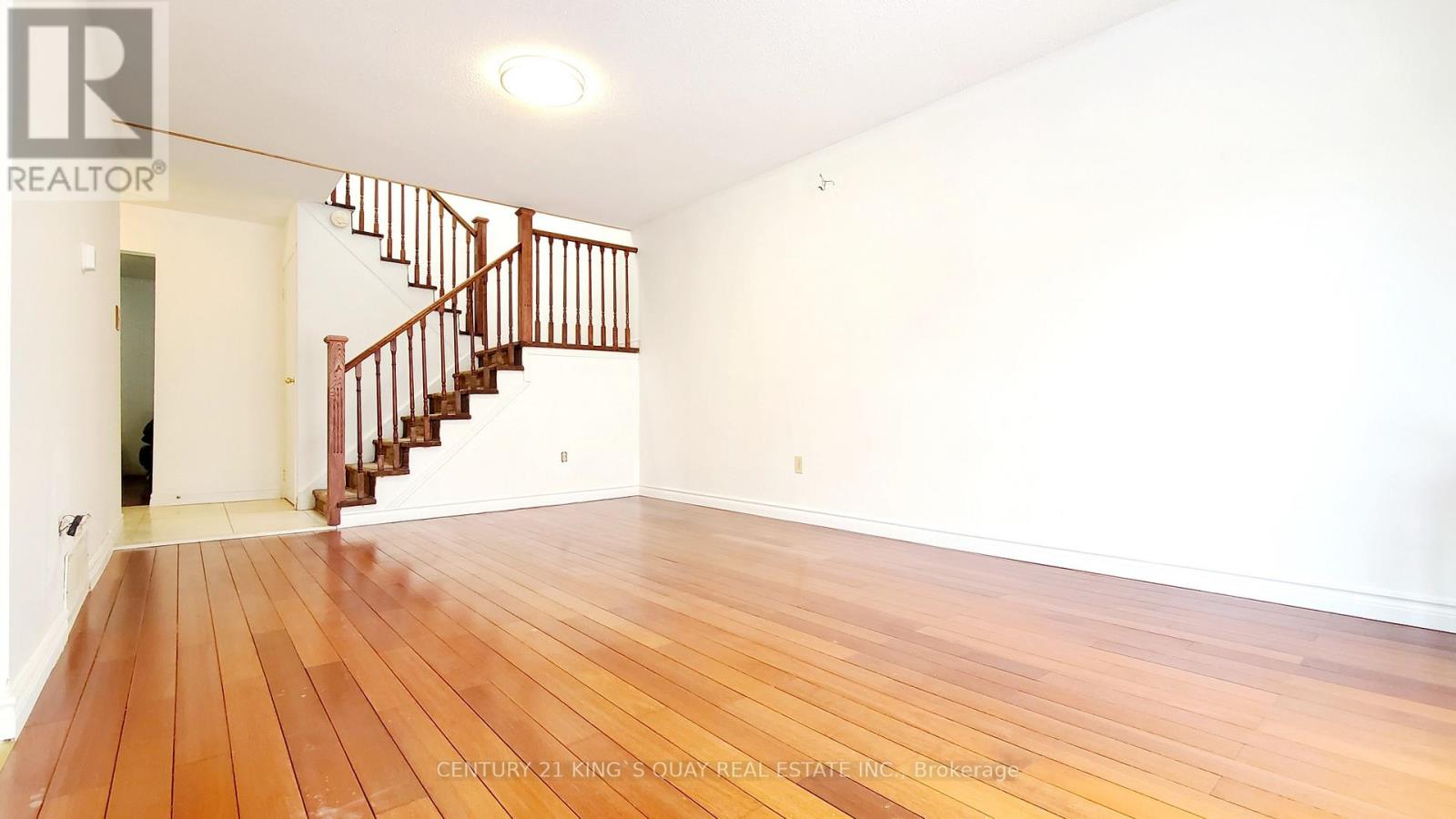 6 Cottsmore Crescent, Markham (Milliken Mills West), Ontario  L3R 3X6 - Photo 2 - N12797810