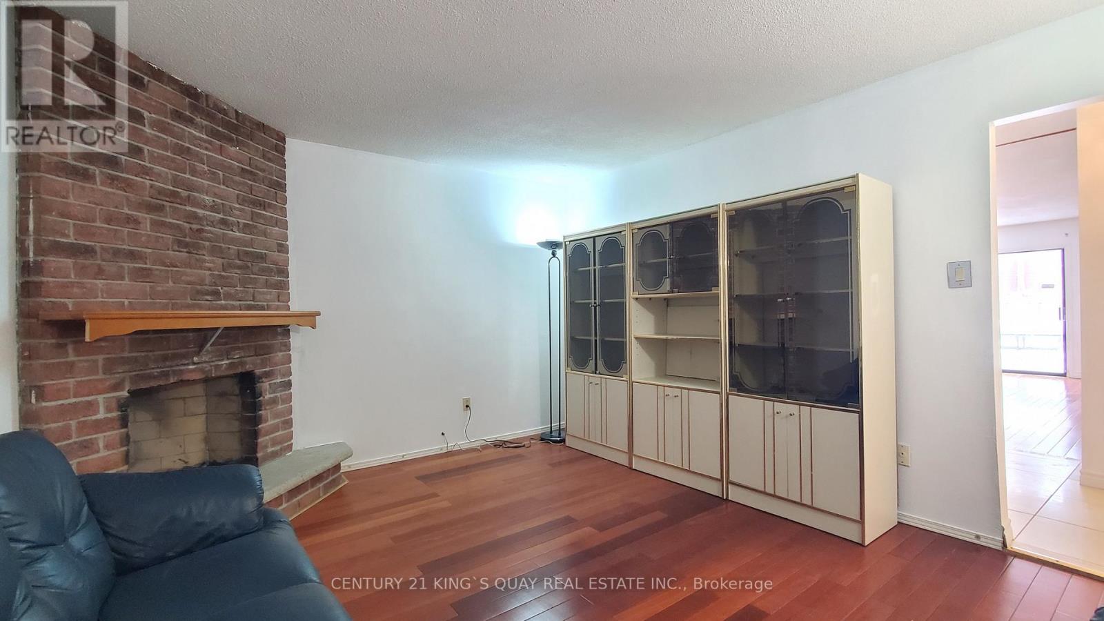 6 Cottsmore Crescent, Markham (Milliken Mills West), Ontario  L3R 3X6 - Photo 5 - N12797810