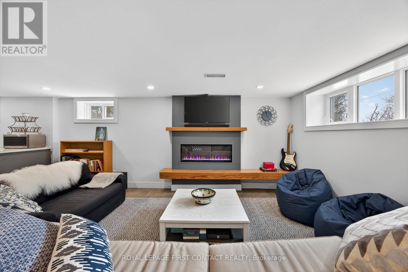 162 Kempenfelt Drive, Barrie (North Shore), Ontario  L4M 1C2 - Photo 36 - S12797780