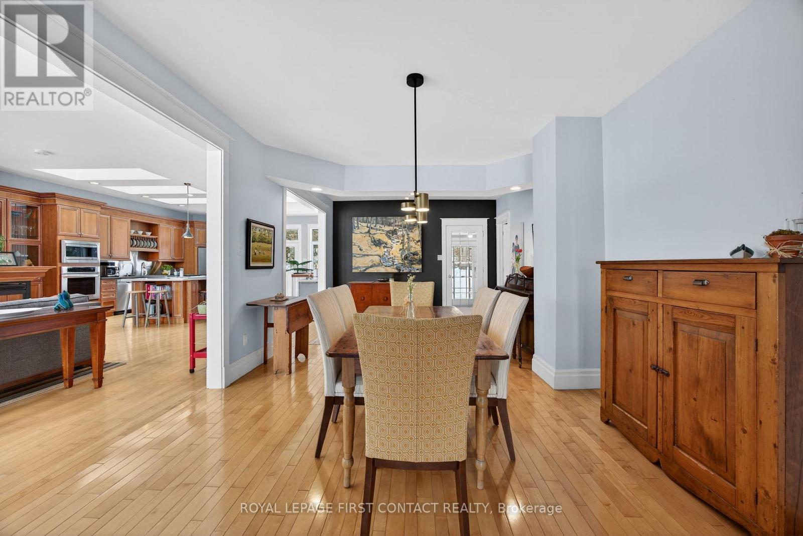 162 Kempenfelt Drive, Barrie (North Shore), Ontario  L4M 1C2 - Photo 9 - S12797780